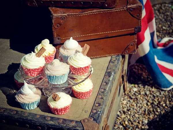 Cupcakes - Vintage Wedding Shoot