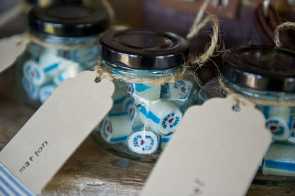 Sweet wedding favours - Picture by Andrea Sproxton Photography