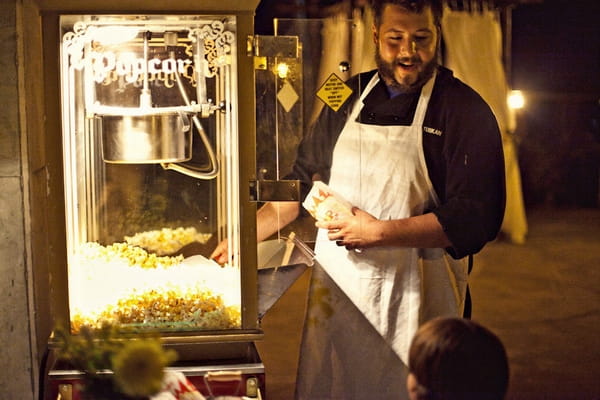 Popcorn machine at wedding - Picture by Captured by Aimee