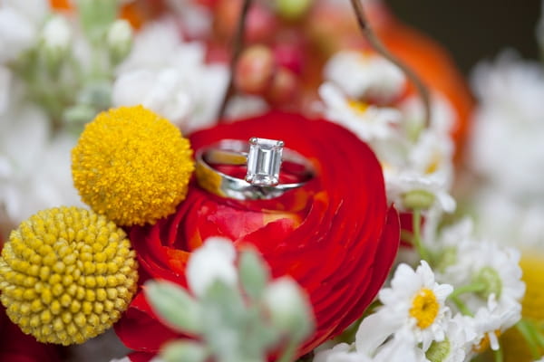 Wedding ring in flowers - Picture by Laura Ivanova Photography