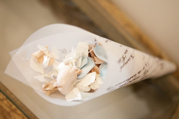 Confetti cone - Picture by Hayley Ruth Photography