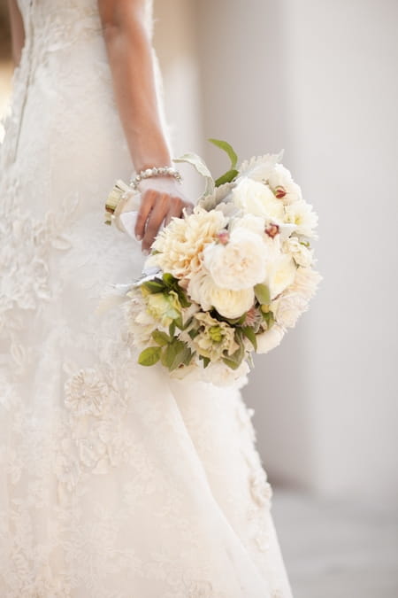 Bouquet in bride's hand - Picture by Allyson Magda Photography