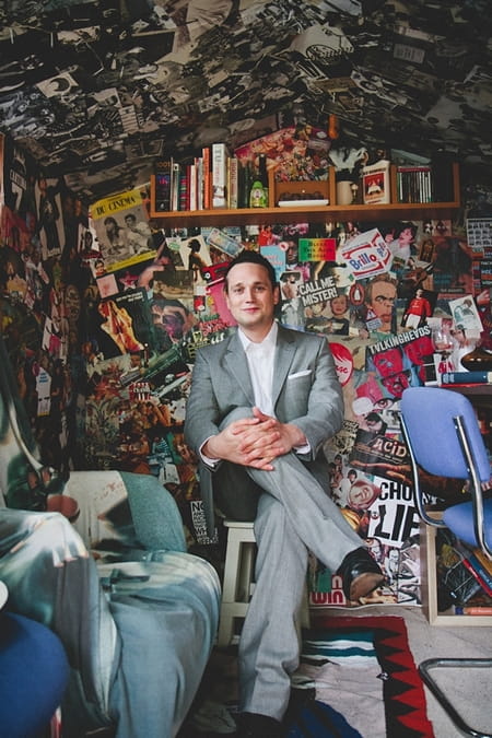 Groom sitting in shed - Picture by McKinley-Rodgers Photography