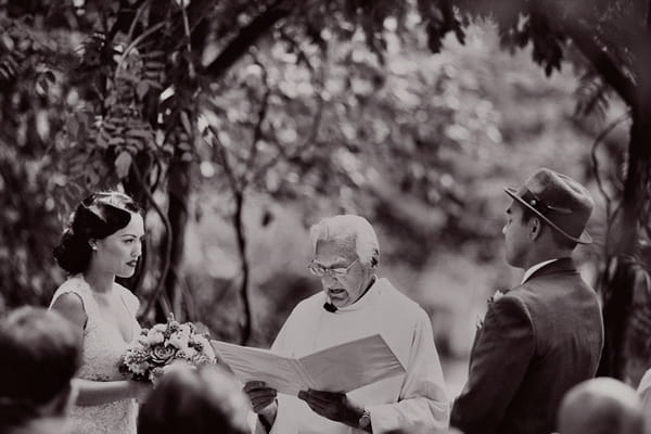 Vintage wedding ceremony - Picture by Paco and Betty