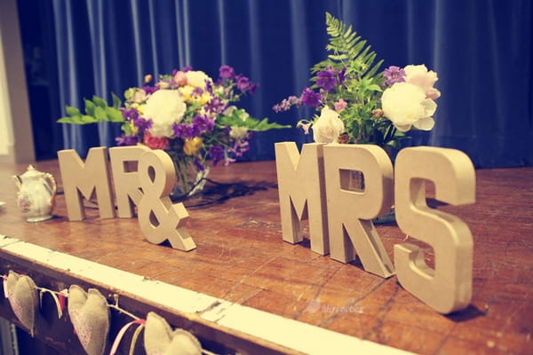 Gold Mr and Mrs letters - Picture by Mirrorbox Photography