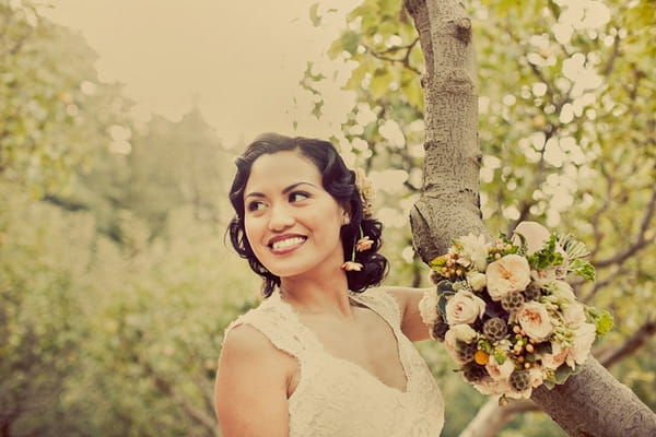 Vintage bride by tree - Picture by Paco and Betty