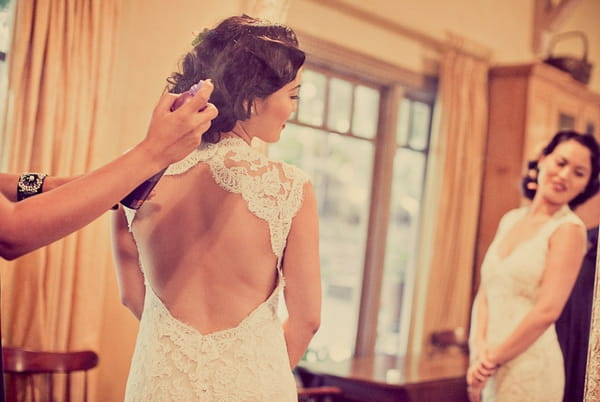 Keyhole back wedding dress - Picture by Paco and Betty