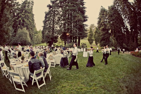 Outdoor wedding breakfast - Picture by Paco and Betty