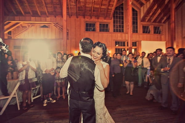 Vintage bride and groom dance - Picture by Paco and Betty