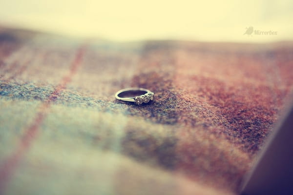 Wedding ring - Picture by Mirrorbox Photography