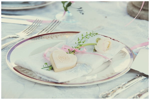 Heart soap wedding favour - Picture by Fiona Kelly Wedding Photography