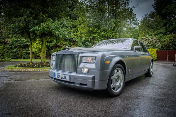 Rolls Royce Phantom wedding car - Picture by Pixies in the Cellar