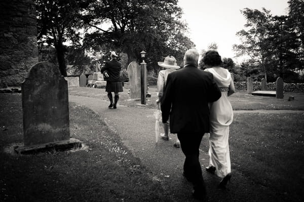 Father walking bride to church - Picture by Jonathan Bean Photography
