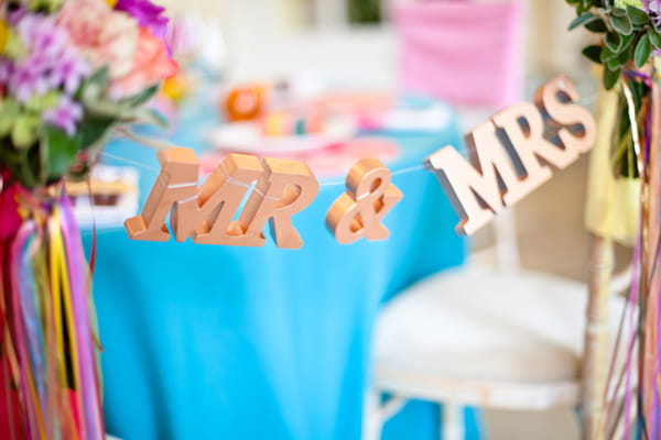 Mr and Mrs hanging sign - LoveLuxe Launch