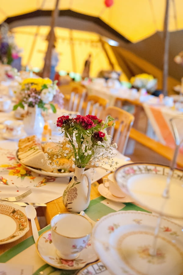 Vintage wedding table layout - A Wedstock Wedding in Hertfordshire