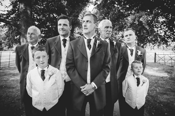 Black and white picture of groomsmen posing - Picture by Aaron Collett Photography