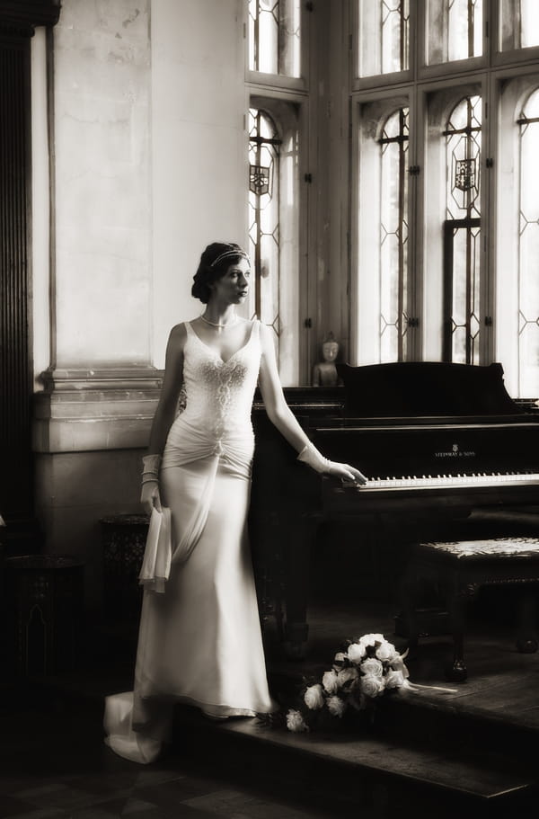 Black and white picture of 1920's bride