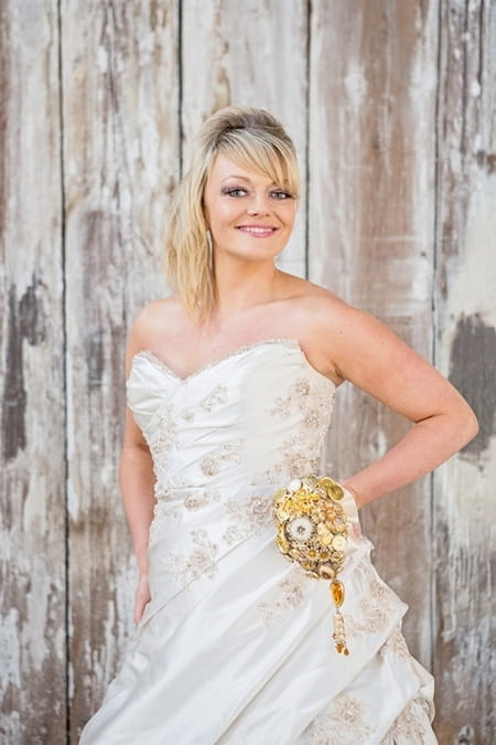 Bride with hand on hip