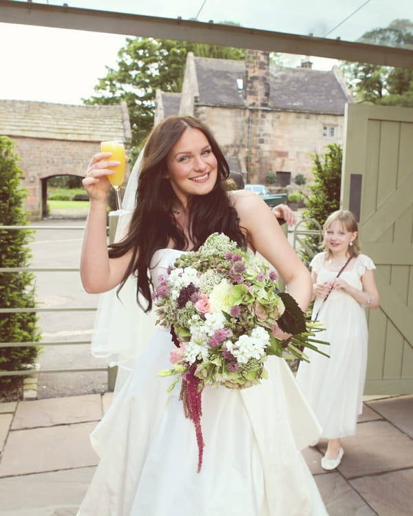 21b - A Relaxed, Natural Wedding with Soft Pinks and Greys