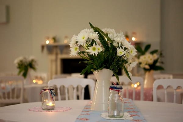 Wedding table flowers