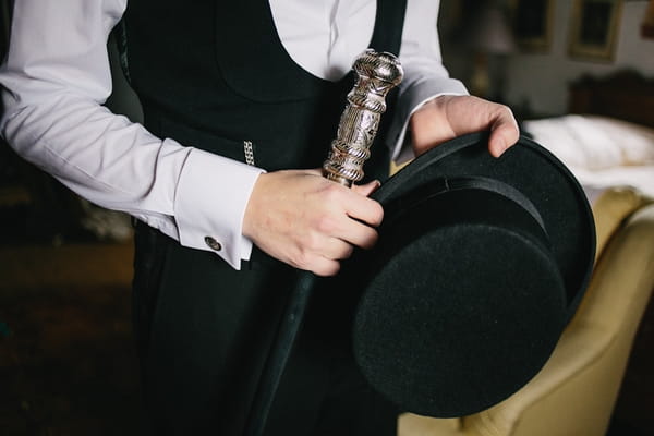 Groom's top hat and cane