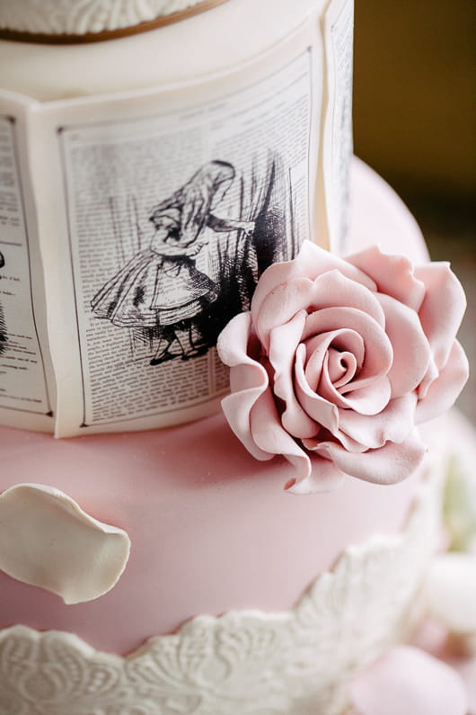 Detail on Alice in Wonderland wedding cake