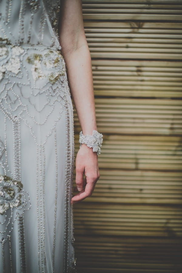 Bride's cuff