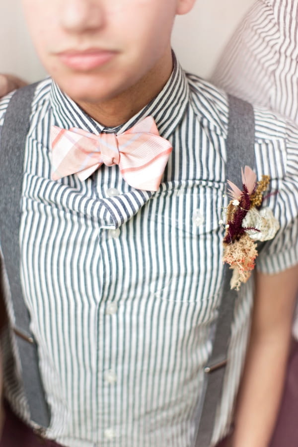 Groomsman's bow tie