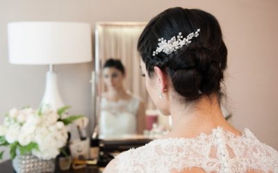 How to Choose Your Wedding Hair Accessories
