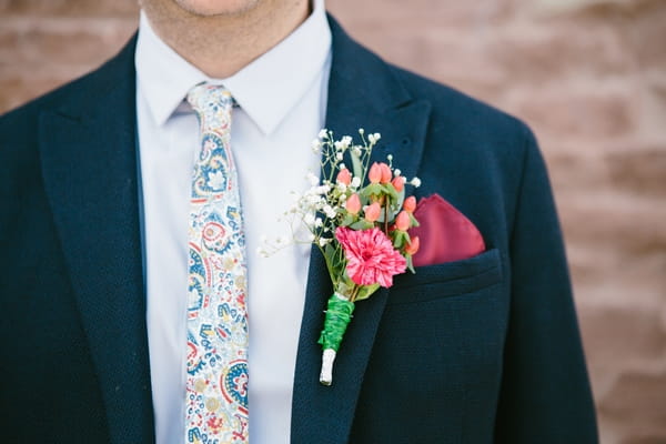 Patterned tie and buttonhole