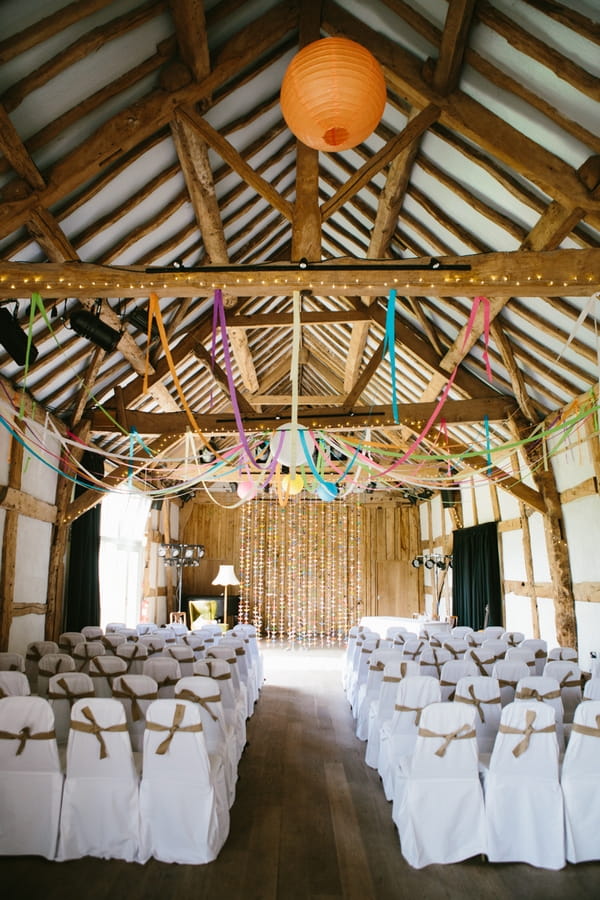 Hellens Manor barn wedding ceremony