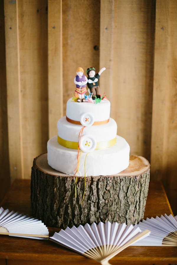 Wedding cake on log