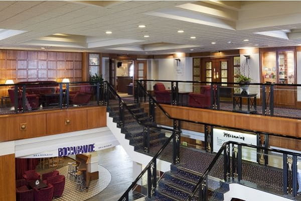 Crowne Plaza Leeds - Mezzanine Staircase