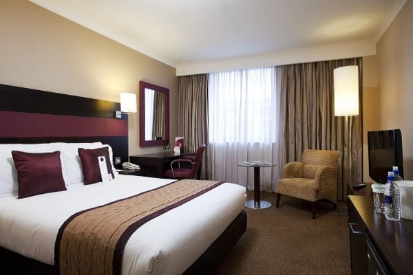 Crowne Plaza Leeds - Standard Bedroom