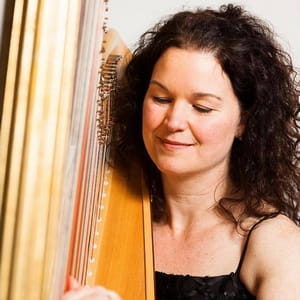 Michelle Dalton, harpist