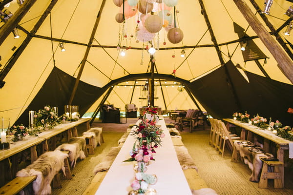 Wedding tables inside PapaKata Sperry tent