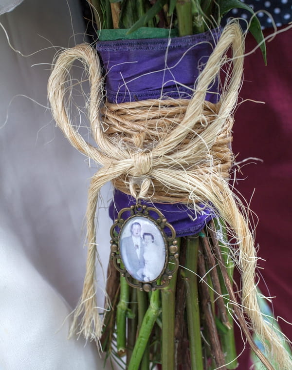 String tie around wedding bouquet