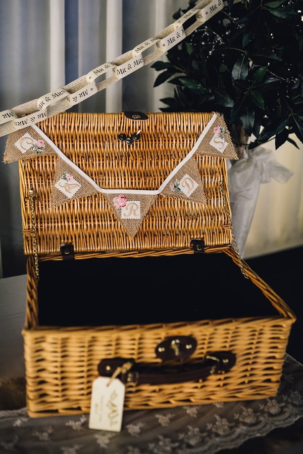 Vintage basket for wedding cards