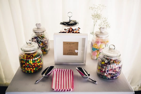 Wedding sweet table