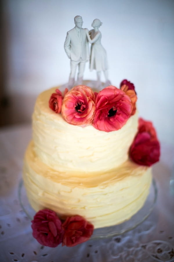 Wedding cake with flowers