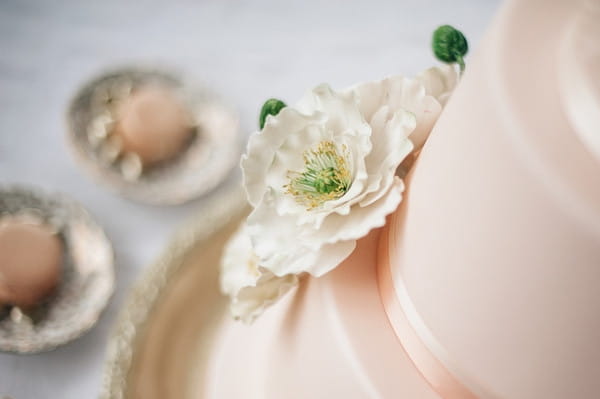 Flower on pink wedding cake