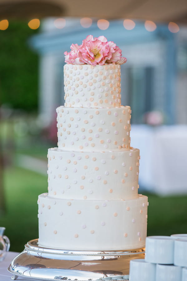 Wedding cake with dimples
