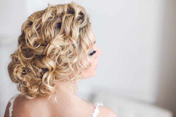 Soft, curly bridal hairstyle