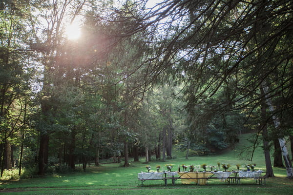 Long wedding table at Letchworth State Park