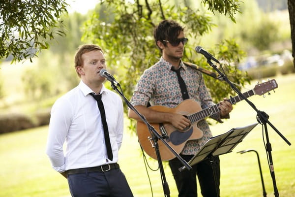 Acoustic wedding performers