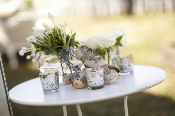 Table of natural and vintage wedding decorations