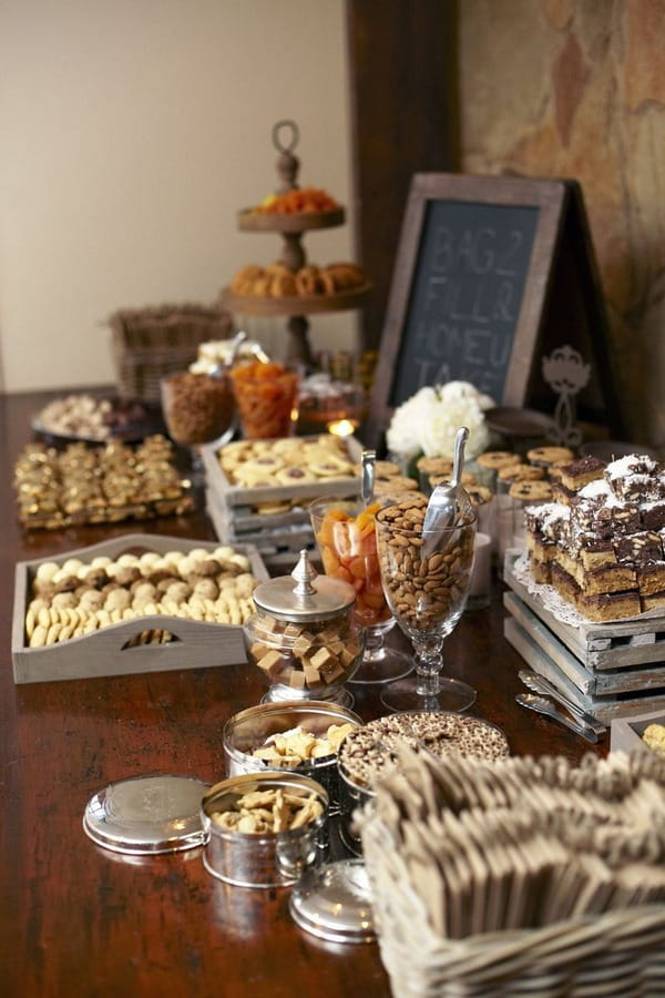 Vintage wedding dessert table