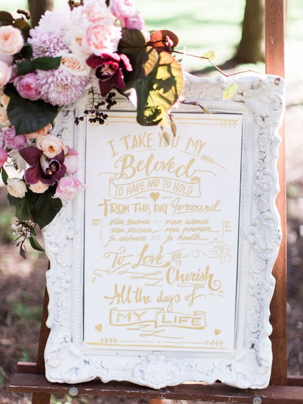 Elegant wedding sign