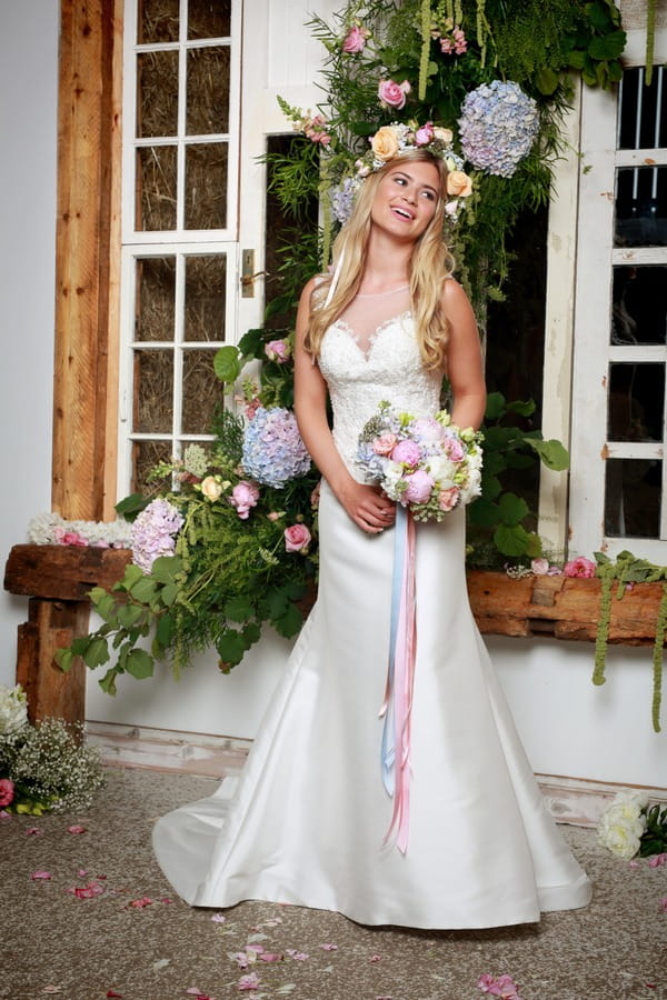 Thea Wedding Dress - Amanda Wyatt She Walks with Beauty 2017 Bridal Collection