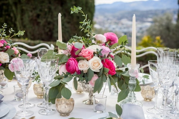 Wedding table flowers